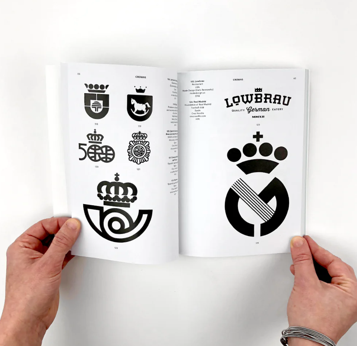 Modern Heraldry Vol. 1