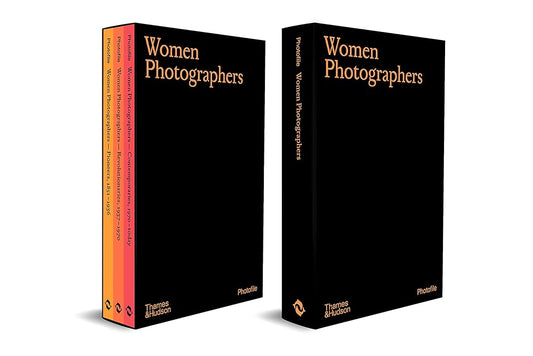 Women Photographers (Photofile Slipcased set) /anglais cover image