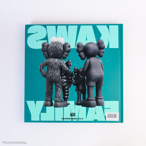 KAWS. FAMILY