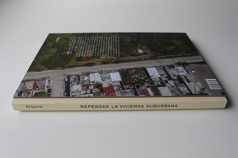 Interior de Repensar la vivienda suburbana