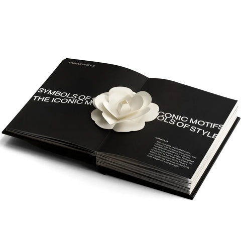 Fashion Unfolded: Pop-Up Chanel